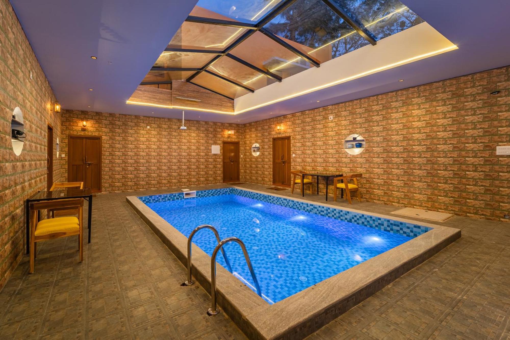 Teak Leaf Gateway Villa With Swimming Pool Indoor Games Kālapettai Exterior foto
