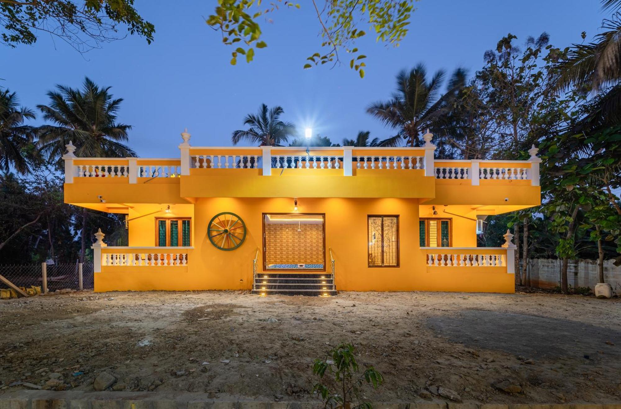 Teak Leaf Gateway Villa With Swimming Pool Indoor Games Kālapettai Exterior foto