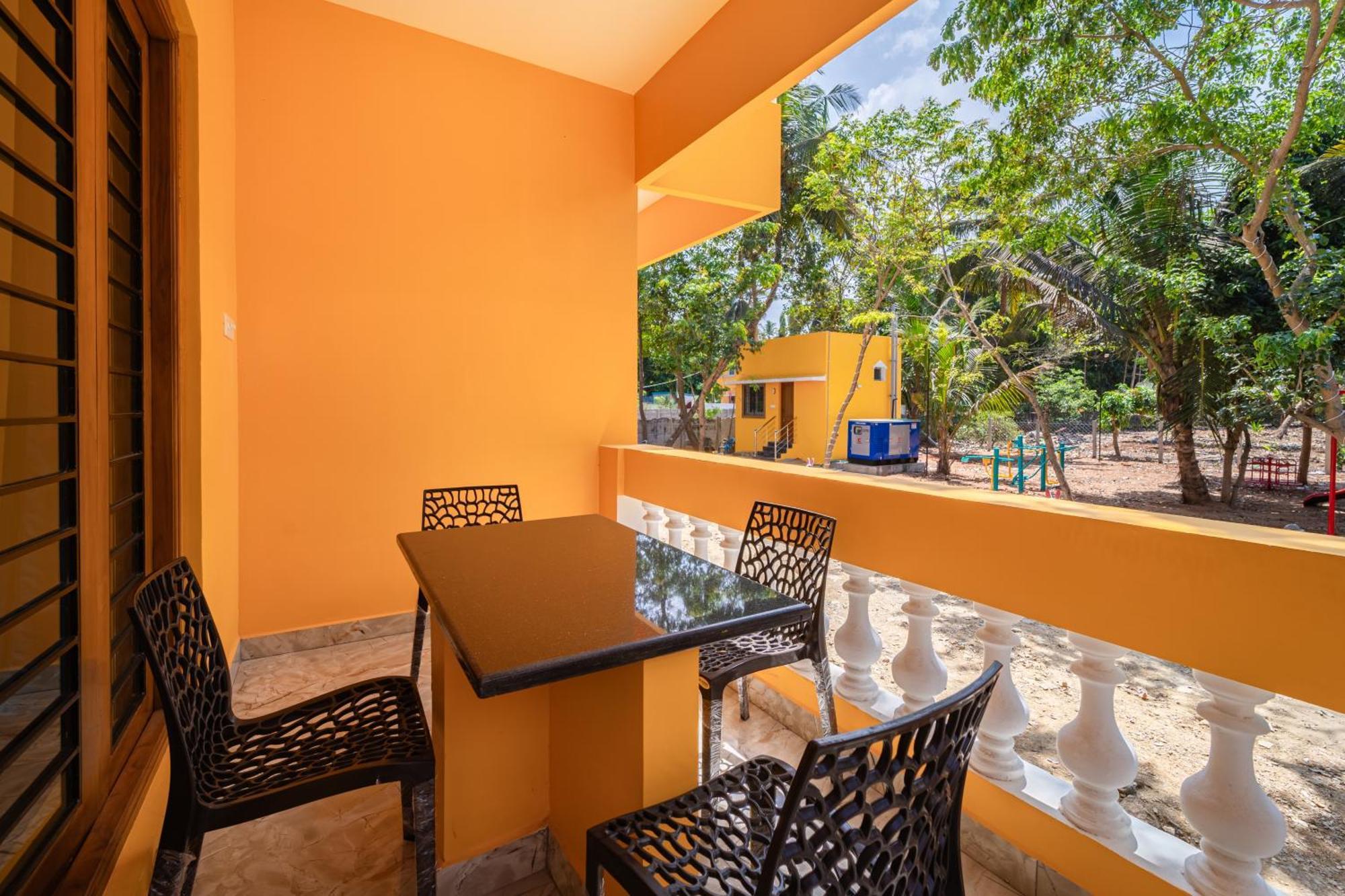 Teak Leaf Gateway Villa With Swimming Pool Indoor Games Kālapettai Exterior foto