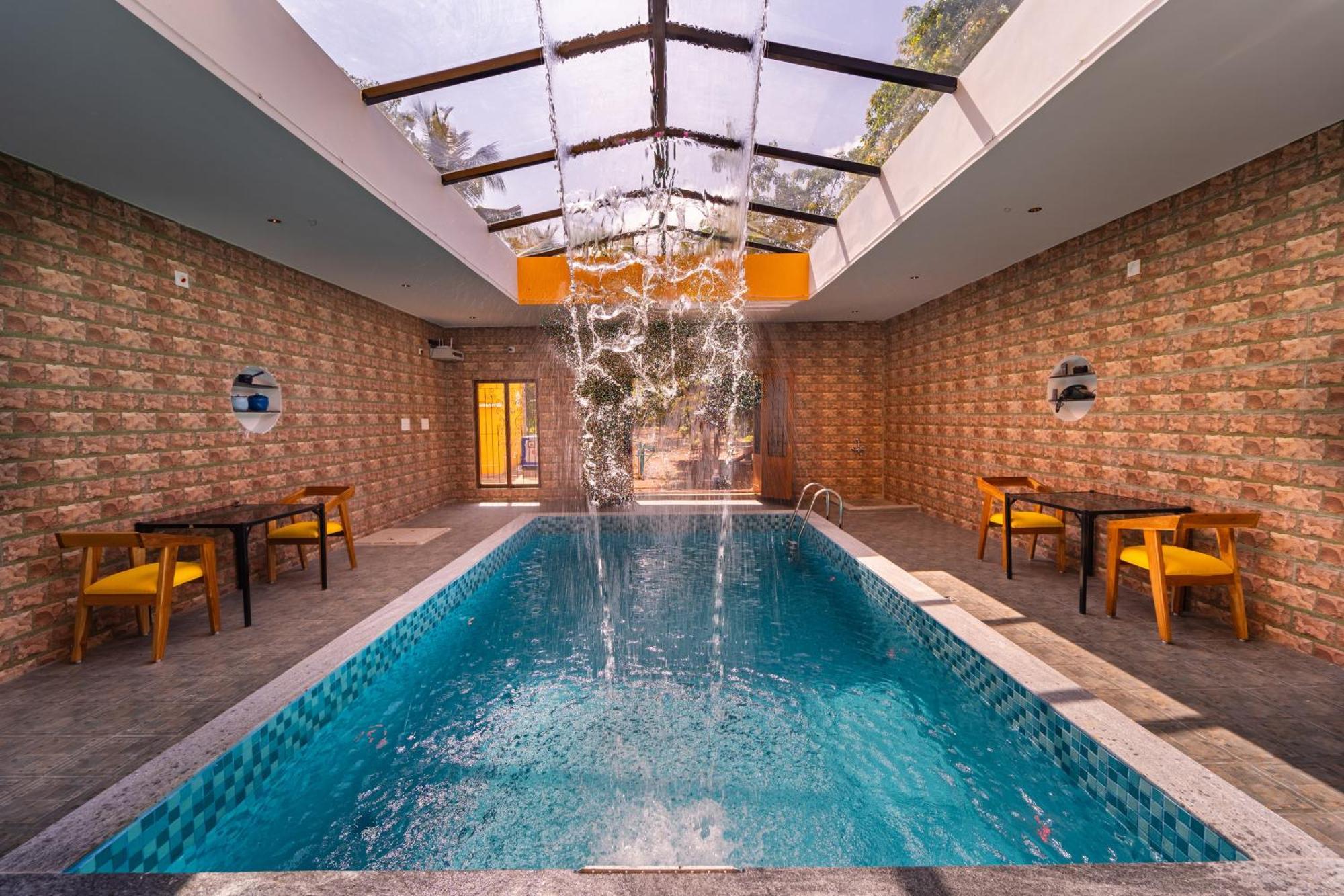 Teak Leaf Gateway Villa With Swimming Pool Indoor Games Kālapettai Exterior foto